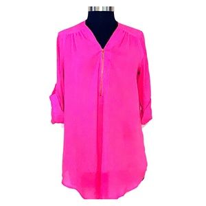 Pink shirt with front zip